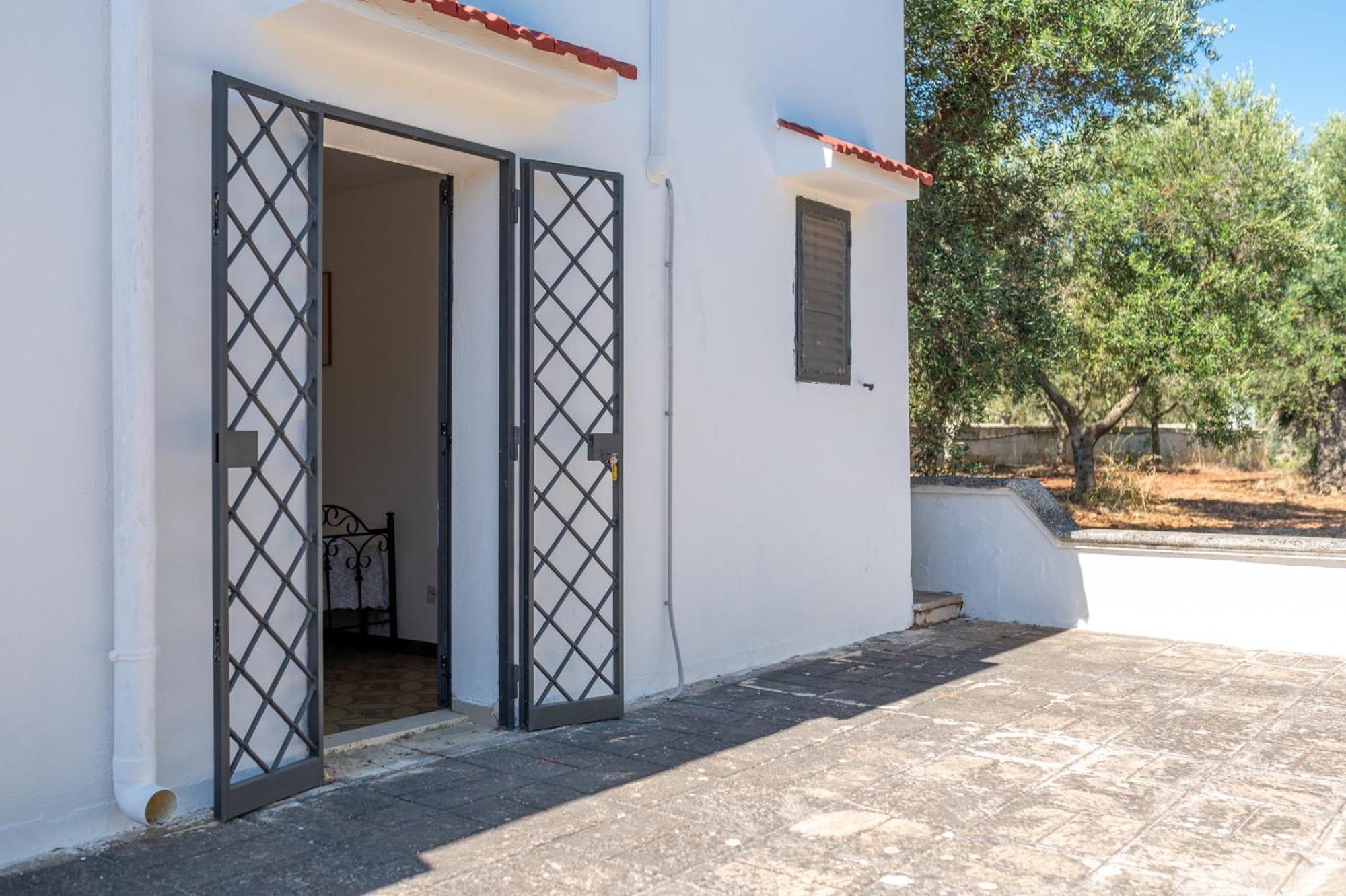 Trullo La Quercia Villa Ostuni Exterior photo