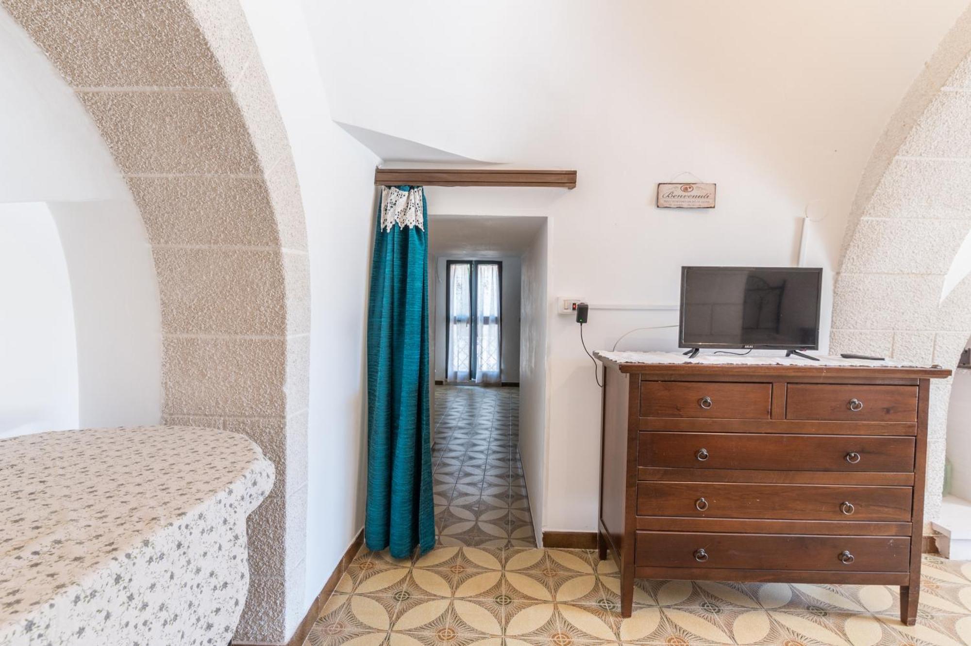 Trullo La Quercia Villa Ostuni Exterior photo