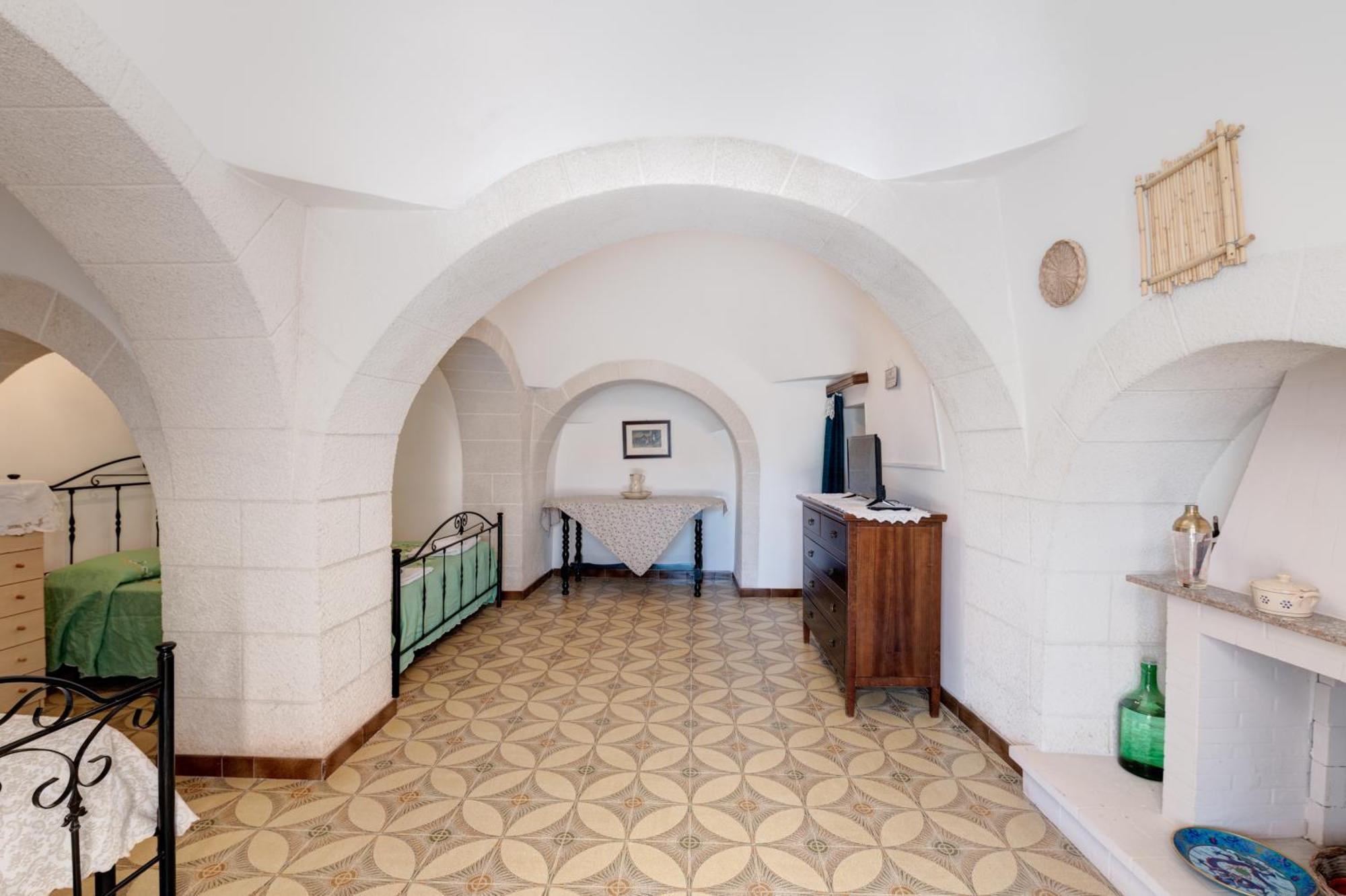 Trullo La Quercia Villa Ostuni Exterior photo